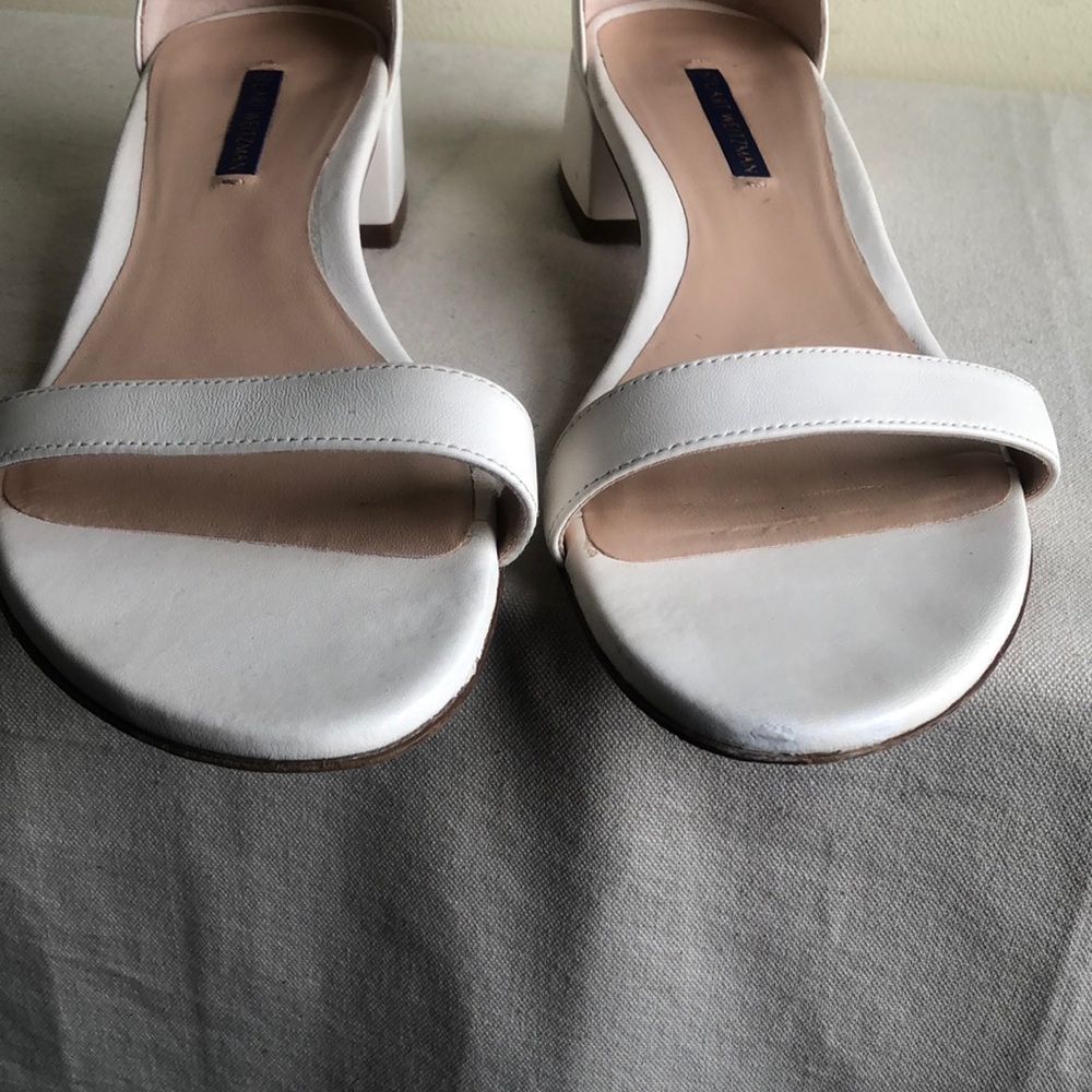 Stuart Weitzman sz 8 White Leather Ankle-Strap Sandals with Gold Buckles - Picture 9 of 11